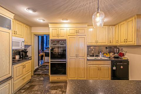 401 Lyle Ave, Springfield, OH 45505 photo 8