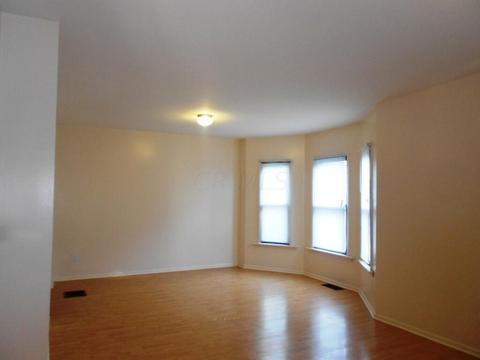 98 E Blake Ave, Columbus, OH 43202 photo 2
