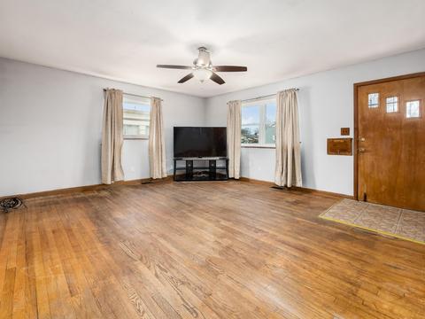3227 Eakin Rd, Columbus, OH 43204 photo 5