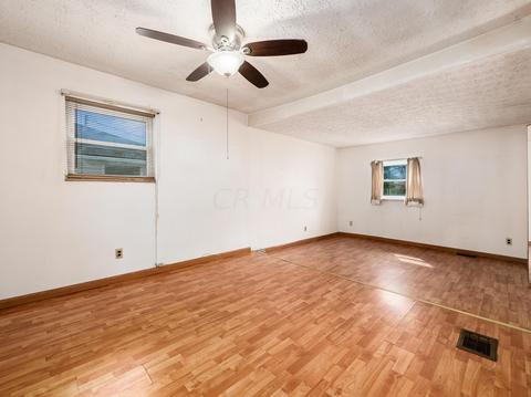 3227 Eakin Rd, Columbus, OH 43204 photo 15