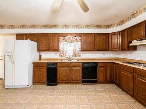 3227 Eakin Rd, Columbus, OH 43204 photo 22