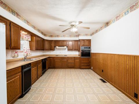 3227 Eakin Rd, Columbus, OH 43204 photo 20