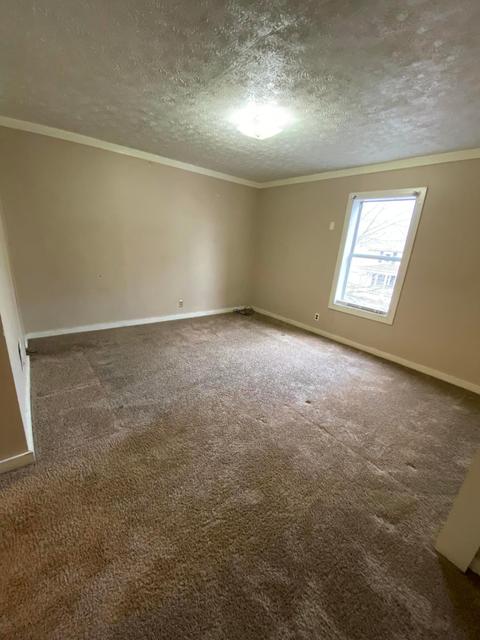 642 E Chestnut St, Lancaster, OH 43130 photo 4