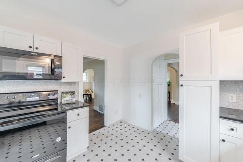 549 E Townview Cir, Mansfield, OH 44907 photo 12