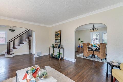 549 E Townview Cir, Mansfield, OH 44907 photo 6