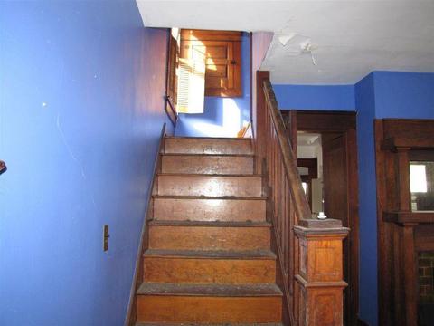 566 E Cassilly St, Springfield, OH 45503 photo 5
