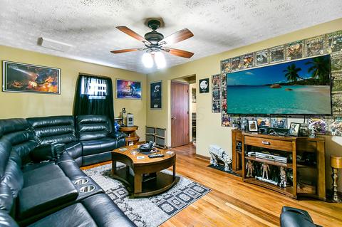 2613 Eakin Rd, Columbus, OH 43204 photo 7