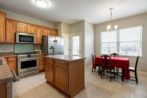 100 Brenden Loop, Delaware, OH 43015 photo 6