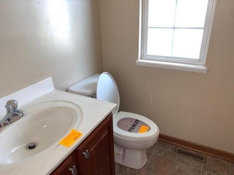 324 Cherry Leaf Rd, Delaware, OH 43015 photo 8