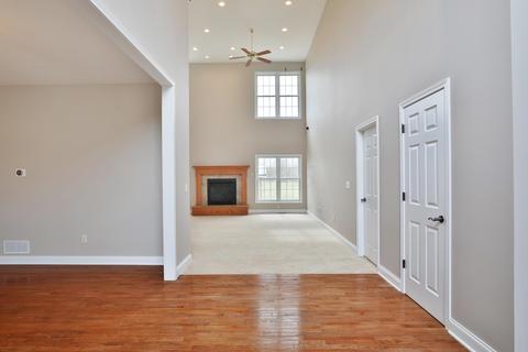 402 Main Rd, Delaware, OH 43015 photo 3