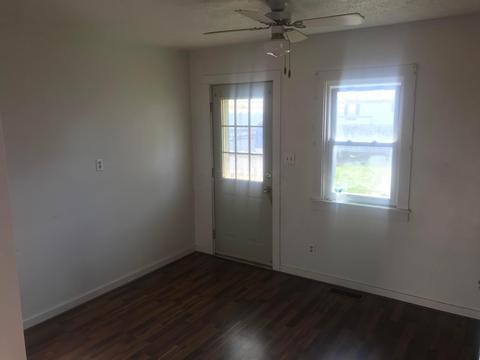 608 Clinton St, Circleville, OH 43113 photo 6