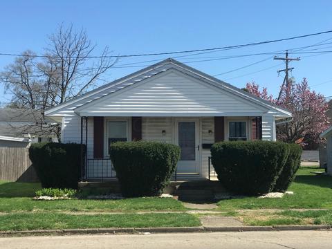 608 Clinton St, Circleville, OH 43113 photo 1