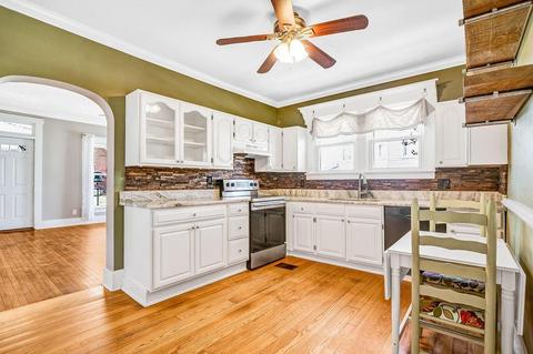 166 S Main St, Johnstown, OH 43031 photo 8