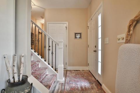 95 E Pawnee Dr, Powell, OH 43065 photo 9