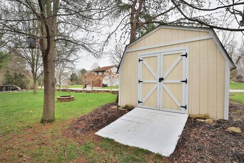 95 E Pawnee Dr, Powell, OH 43065 photo 53