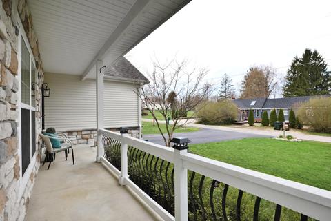 95 E Pawnee Dr, Powell, OH 43065 photo 6