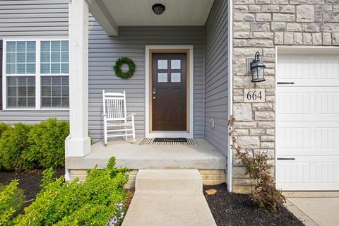 664 Crestview Dr, Lithopolis, OH 43136 photo 2