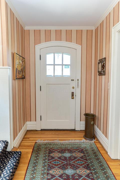 2561 E Broad St, Bexley, OH 43209 photo 5