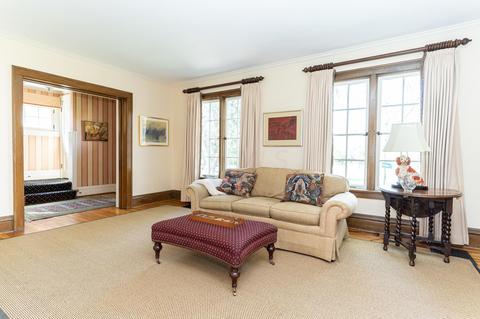 2561 E Broad St, Bexley, OH 43209 photo 7