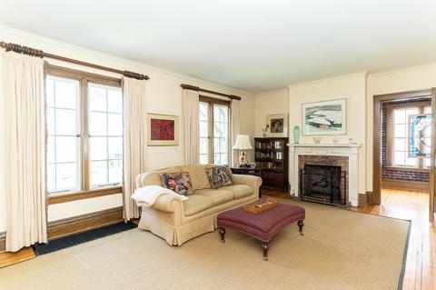 2561 E Broad St, Bexley, OH 43209 photo 8