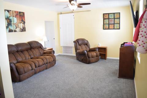 404 Main St, Gratiot, OH 43740 photo 3