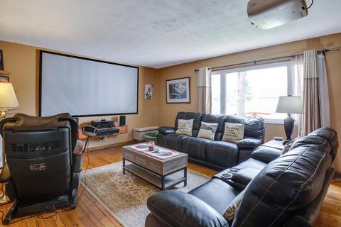 12271 Center Dr, Orient, OH 43146 photo 11