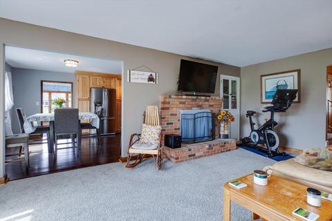 12271 Center Dr, Orient, OH 43146 photo 6
