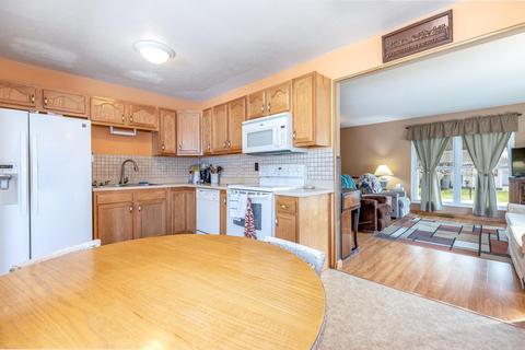 2477 Capaldi Dr, Marion, OH 43302 photo 6