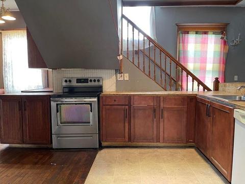 1407 E High St, Springfield, OH 45505 photo 6