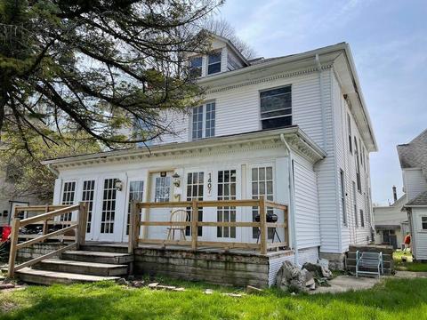 1407 E High St, Springfield, OH 45505 photo 1