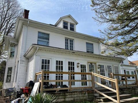 1407 E High St, Springfield, OH 45505 photo 2