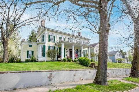 325 E Chestnut St, Lancaster, OH 43130 photo 2