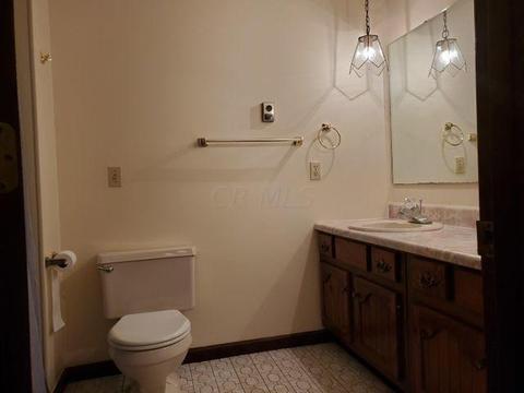 2425 Willow Rd, Springfield, OH 45502 photo 12