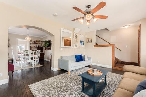 26 E Markison Ave, Columbus, OH 43207 photo 9