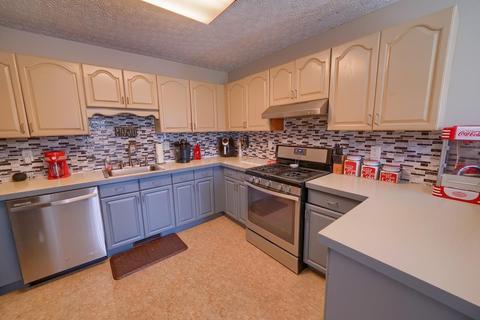 204 Haystack Ave, Pataskala, OH 43062 photo 7