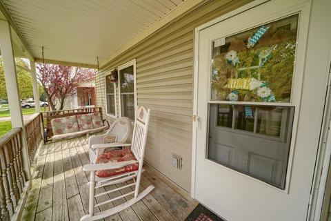204 Haystack Ave, Pataskala, OH 43062 photo 3