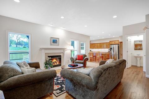 140 Waters Edge Dr, Hebron, OH 43025 photo 10