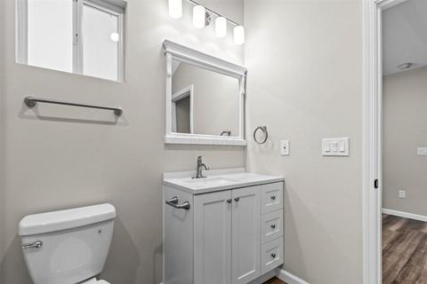 640 E Starr Ave, Columbus, OH 43201 photo 23
