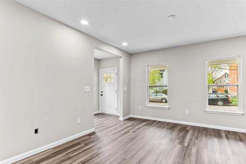 640 E Starr Ave, Columbus, OH 43201 photo 8