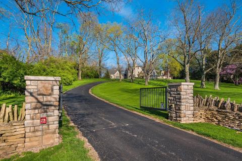 5548 Riverside Dr, Dublin, OH 43017 photo 1