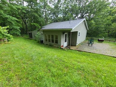 8126 Bear Run Rd, Logan, OH 43138 photo 3