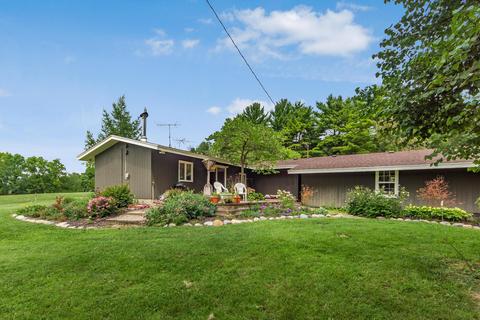 470 Moorefield Rd, Springfield, OH 45502 photo 3