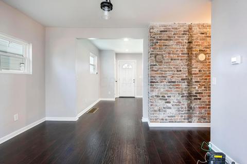 658 E Markison Ave, Columbus, OH 43207 photo 9