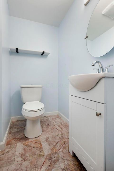 658 E Markison Ave, Columbus, OH 43207 photo 16