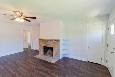 1249 Moler Rd, Columbus, OH 43207 photo 4