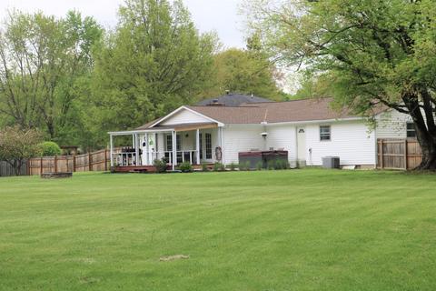 557 Mapleview Ln, Circleville, OH 43113 photo 2