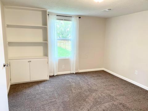 237 E Barthman Ave, Columbus, OH 43207 photo 8