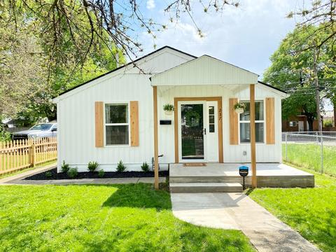 237 E Barthman Ave, Columbus, OH 43207 photo 1
