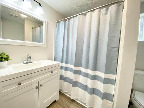 237 E Barthman Ave, Columbus, OH 43207 photo 17
