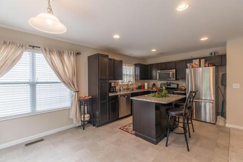 92 Broadstone Cir E, Blacklick, OH 43004 photo 13
